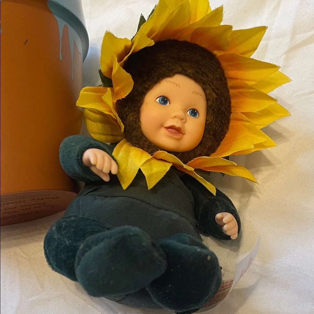Anne Geddes Terra Cotta Pot with Blue Drip Rim
